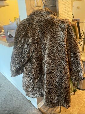 Faux Leopard Print Plush Coat - Brown